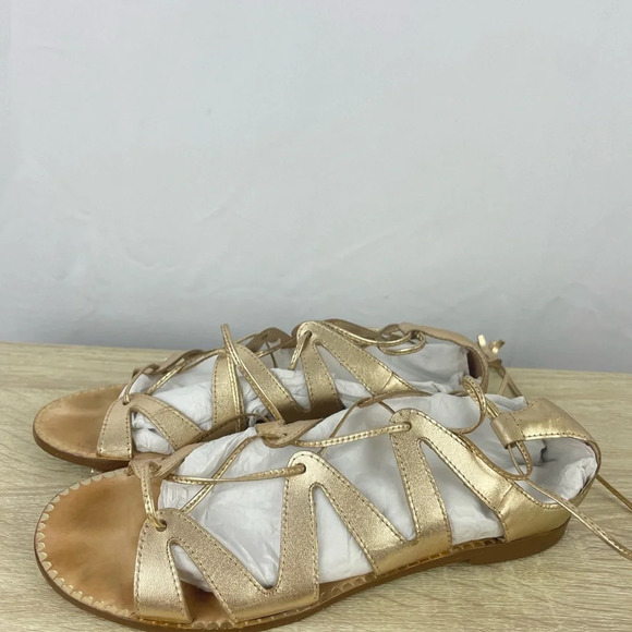 LILLY PULITZER Fit to be Tied Gladiator Sandals in Metallic Gold tassels 6.5 M - Picture 7 of 14
